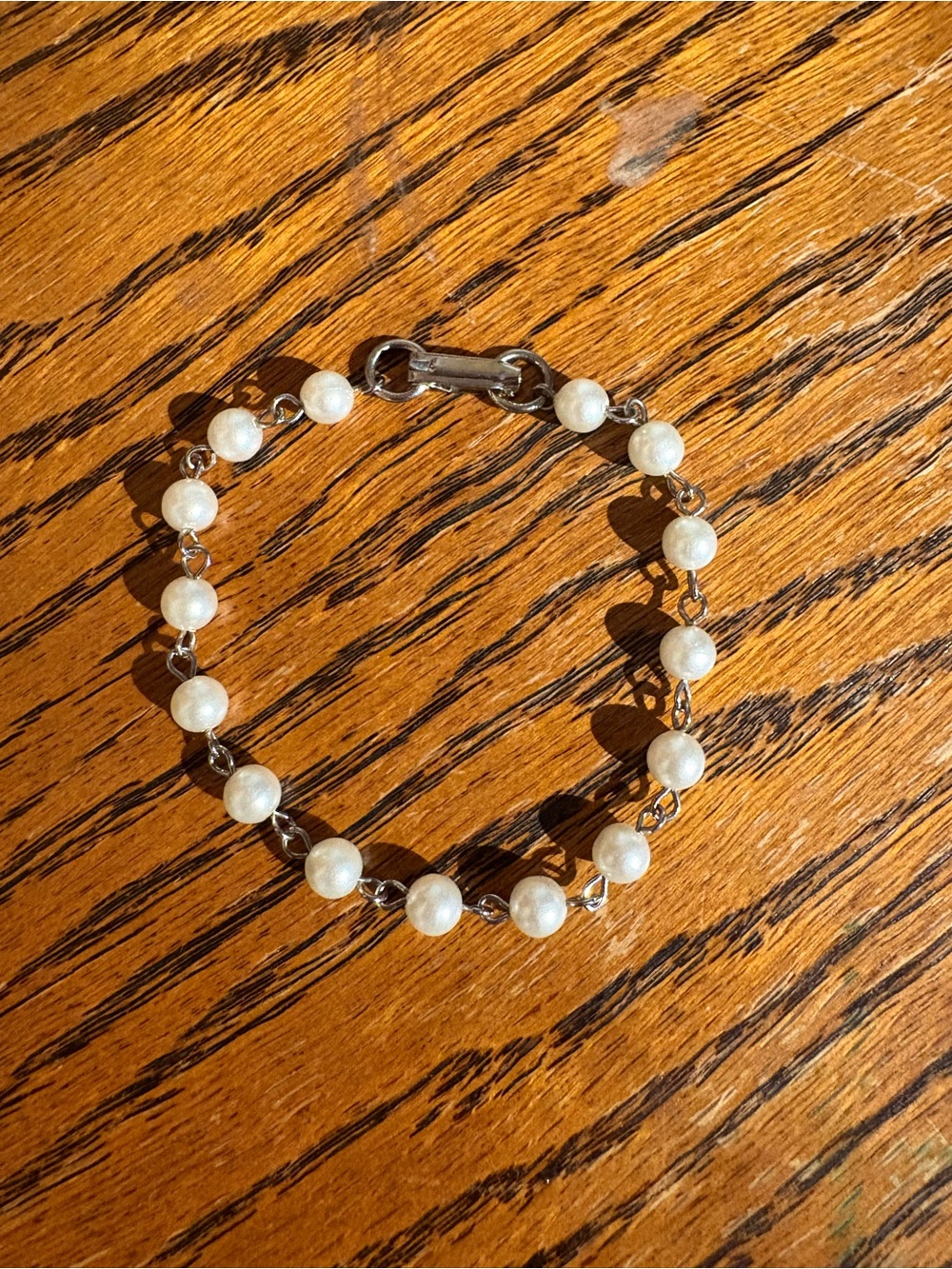 Elegant Pearl-Link Bracelet by